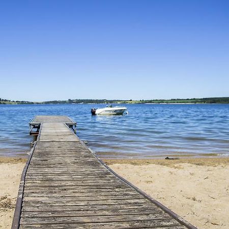 ホテルBeau-Rivage Du Lac De Pareloup Salles-Curan エクステリア 写真